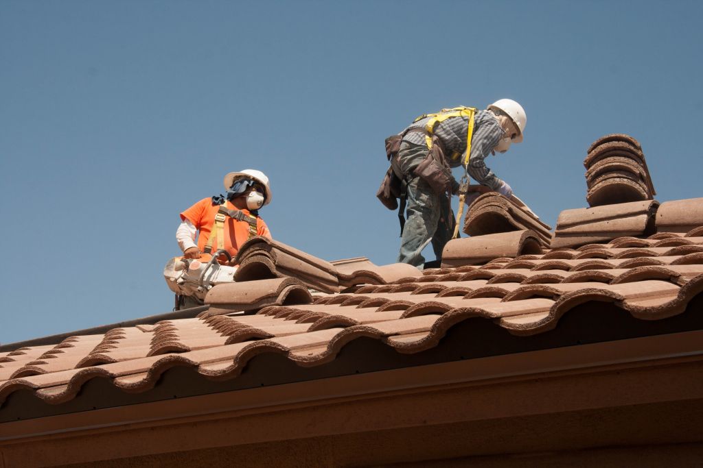 local contractor local roofing